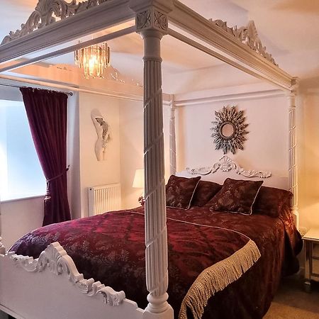 Loch Ness - Luxury Highland Retreat In Scotland Apartamento Fort Augustus Exterior foto